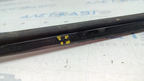 Windshield molding right Audi Q3 8U 15-18 crack