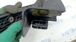 Gas pedal Audi Q3 8U 15-18 broken fastener