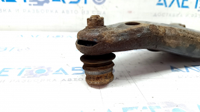 Lower front right arm Subaru Forester 19-SK with ball joint, rusty, cracked silent