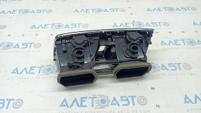 Front panel air duct deflector central Audi Q3 8U 15-18 black, crack on chrome