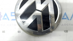Emblem radiator grill VW Passat b8 16-19 USA under radar, sand, scratches