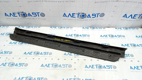 Front left threshold trim Toyota Solara 2.4 04-08 with chrome trim, trim peeled off, chrome worn