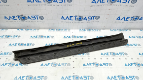 Front right threshold trim Toyota Solara 2.4 04-08 with chrome trim, trim peeled off, chrome worn