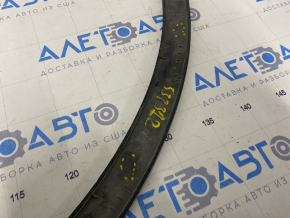 Front right wing trim Subaru b9 Tribeca scratches, broken fasteners