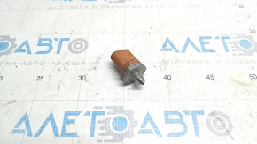 Fuel pressure sensor Audi Q3 8U 15-18 on the fuel rail