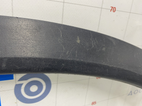 Rear left arch trim Porsche Cayenne 958 11-14 broken fastening, scratches
