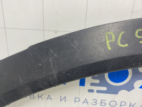 Rear left arch trim Porsche Cayenne 958 11-14 broken fastening, scratches