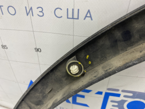 Rear left wing trim Subaru b9 Tribeca broken mount, scratches