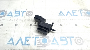 Solenoid valve on the intake Audi Q3 8U 15-18