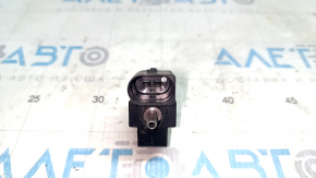 Solenoid valve on the intake Audi Q3 8U 15-18