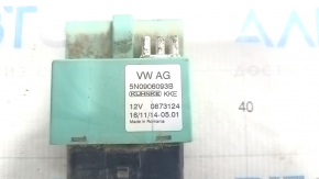 Fuel pump control unit Audi Q3 8U 15-18