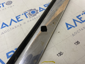 Door trim lower front left Infiniti FX35 FX45 03-08 chrome is worn out, fasteners are broken, seal is torn