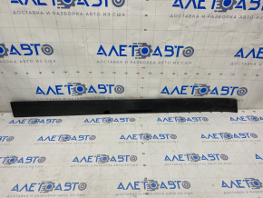 Door trim lower front left Subaru b9 Tribeca scratches, abrasions