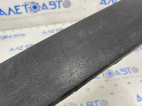 Door trim lower front left Subaru b10 Tribeca scuffs, broken fastening, scratches
