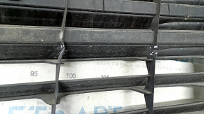 Lower grille of front bumper Toyota Avalon 13-15 prerest, chrome, honeycomb fractures, crack, sand, pressed