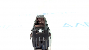 Front right door lock buttons QX30 17- worn