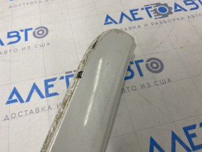 Door trim lower front left Toyota Avalon 05-12 scratches, abrasions