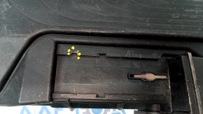 Infiniti QX30 17 underhood fuse box cover - broken