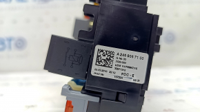 Underhood fuse box Infiniti QX30 17-