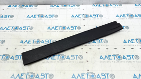 Door sill trim, front left, Toyota Highlander 14-19, black, worn, crack in mount
