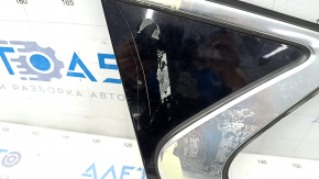 Window blind glass rear left Infiniti QX30 17 - broken fasteners, scratches