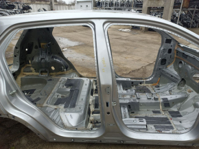 Body pillar central right Chevrolet Trax 15-20 on the body
