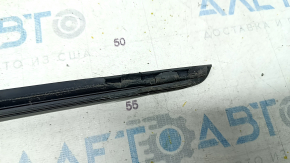 Right windshield molding Audi A6 C7 12-18 dried out seal, fracture