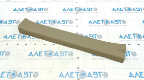 Door sill trim, front right, Toyota Highlander 08-13, beige, broken fastening, worn