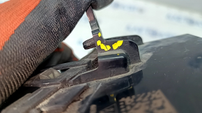 Fog lamp PTF right Infiniti QX30 17- sand, crack in mount