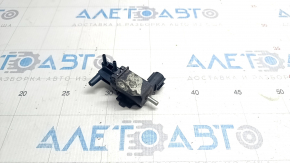 VACUUM VALVE Toyota Avalon 13-18