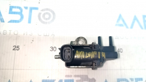 VACUUM VALVE Toyota Avalon 13-18
