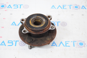 Front right hub Mazda 3 14-18 BM broken stud