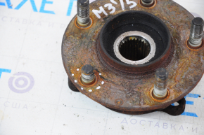 Front right hub Mazda 3 14-18 BM broken stud