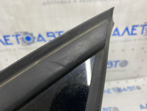Window blind glass rear right VW Passat b7 12-15 USA matte, molding peeling off, scratch on molding