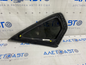 Window blind glass rear right VW Passat b7 12-15 USA matte, molding peeling off, scratch on glass