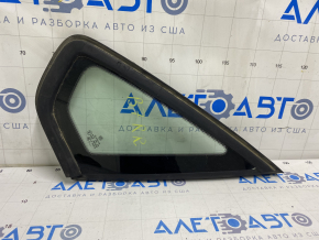 Window blind glass rear right VW Passat b7 12-15 USA mat peeling off molding, dents on molding, scratches on glass