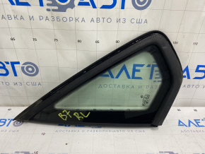 Window blind glass rear left VW Passat b7 12-15 USA mat peeling off molding, dents on molding
