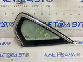 Window blind glass rear right VW Passat b8 16-19 USA chrome, scratches on chrome