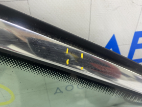 Window blind glass rear right VW Passat b8 16-19 USA chrome, scratches on chrome, tear of seal