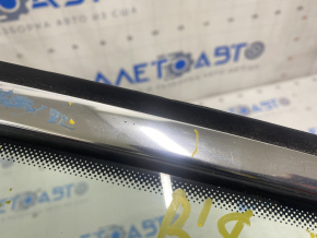 Window blind glass rear right VW Passat b8 16-19 USA chrome, scratches on chrome, tear of seal, scratch on glass