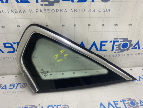 Window blind glass rear right VW Passat b8 16-19 USA chrome, scratches on chrome, scratch on glass