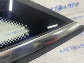 Window blind glass rear left VW Passat b8 16-19 USA chrome, scratches on chrome, scratch on glass
