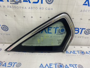 Window blind glass rear left VW Passat b8 16-19 USA chrome, scratches on chrome, scratch on glass