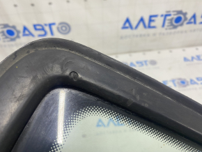 Window blind glass rear right VW Passat b7 12-15 USA mat peeling off molding, dents on molding, scratch on glass