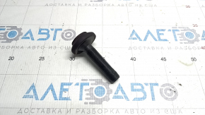 Front right hub mounting bolt Audi A6 C7 12-18 central