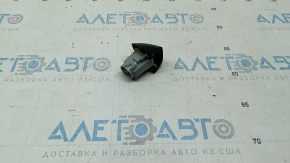 Plug for outer handle rear left Audi Q7 16-