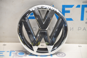 VW Jetta 11-14 USA radiator grille emblem broken fasteners, sand