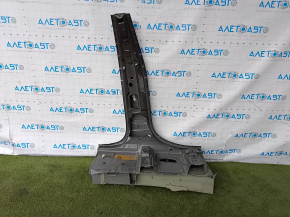 The central left body pillar of BMW X5 F15 14-18 was sawed off