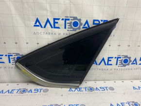 Window blind glass rear right Ford Fusion mk5 13-20 one chrome, scratches on chrome, scratches on glass