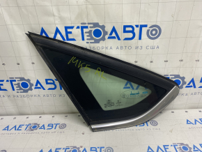 Window blind glass rear left Ford Fusion mk5 13-20 one chrome, scratches on chrome